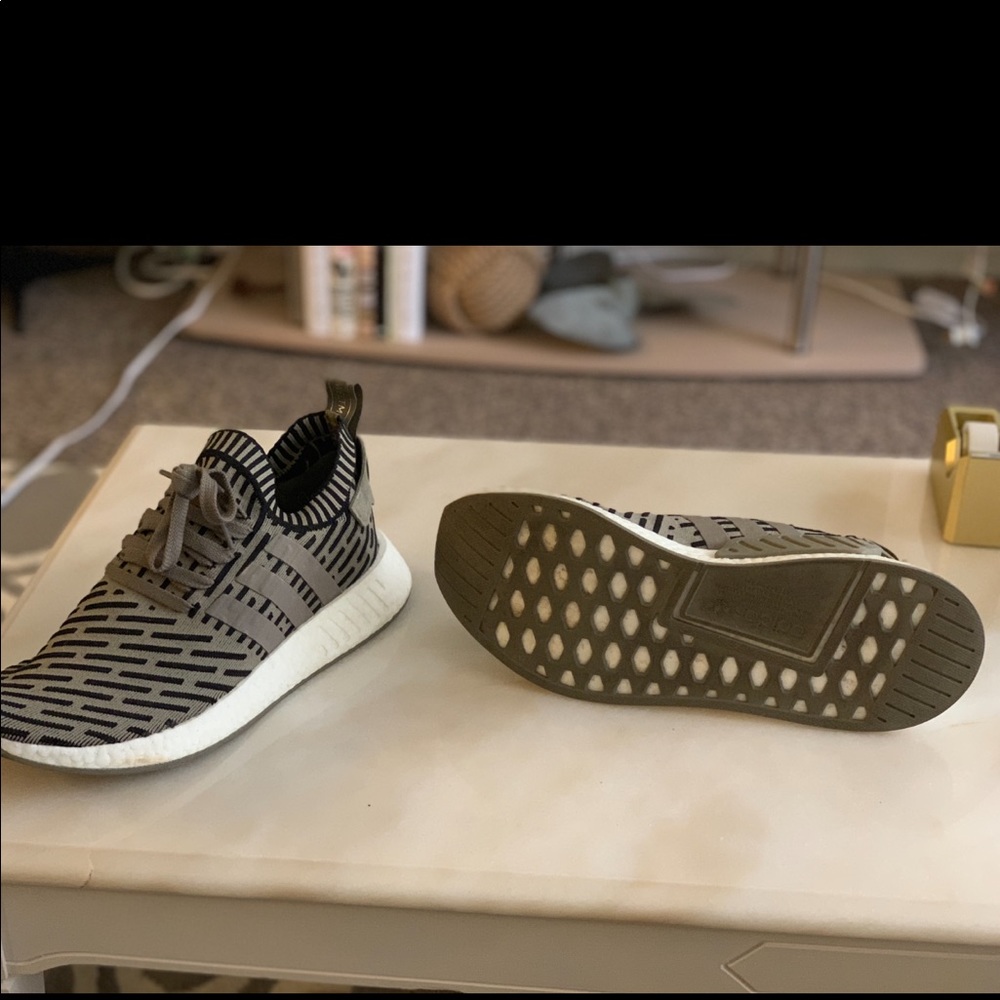 Adidas NMD R2